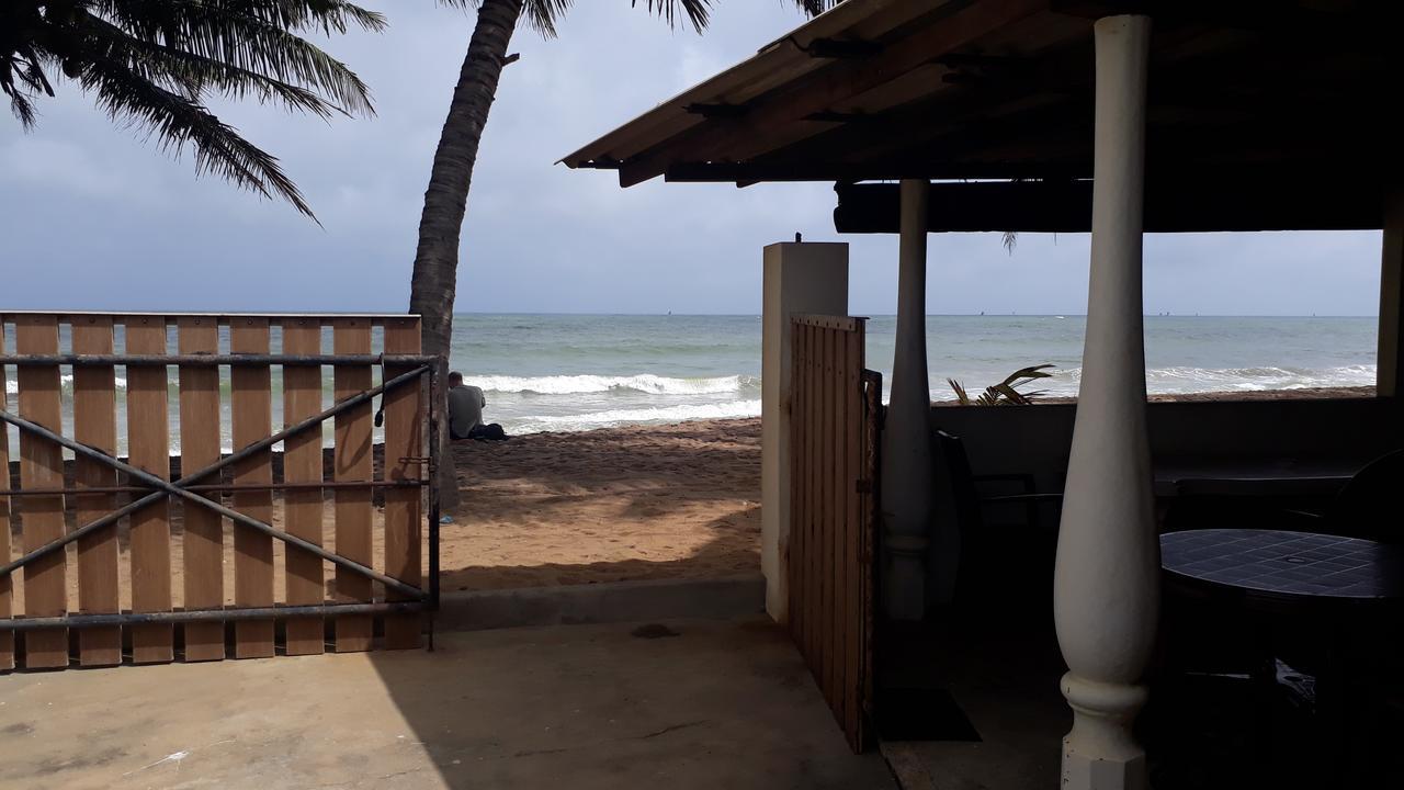 Anicia Beach House Негомбо Экстерьер фото